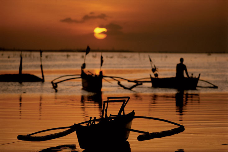 sunset-boats